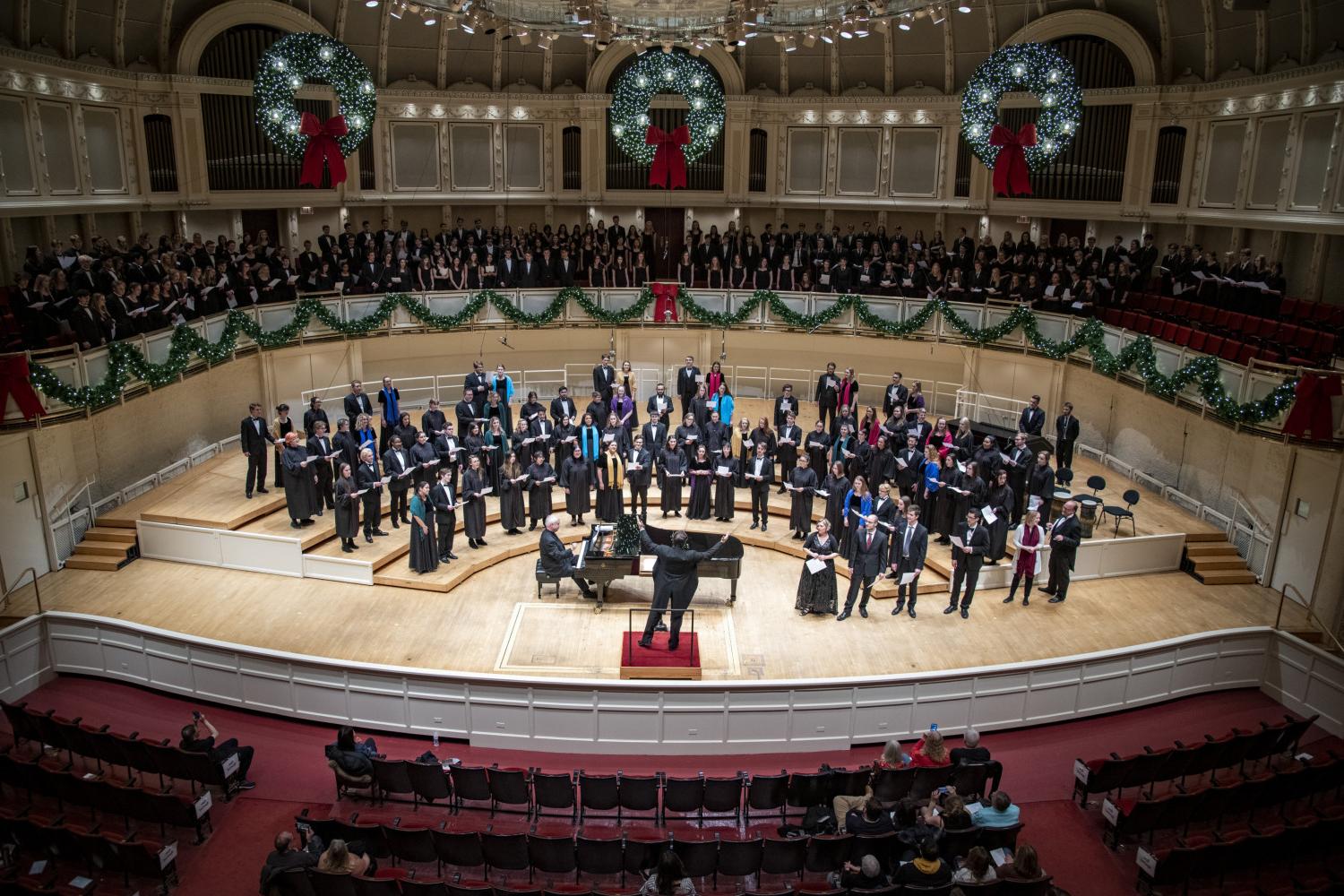 <a href='http://9e.hwanfei.com'>全球十大赌钱排行app</a>合唱团在芝加哥交响音乐厅演出.